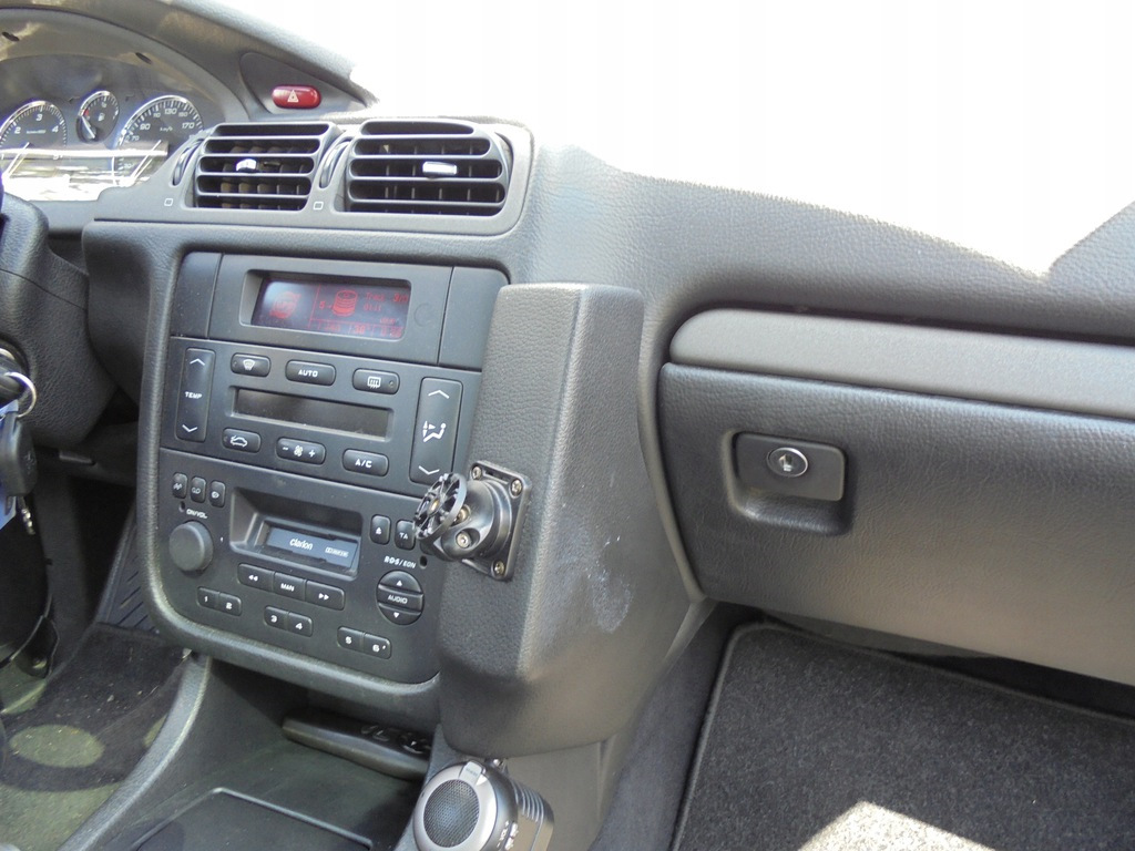Держатель для телефона. Полезный ли аксессуар в 406? — Peugeot 406, 2 л,  1999 года | аксессуары | DRIVE2