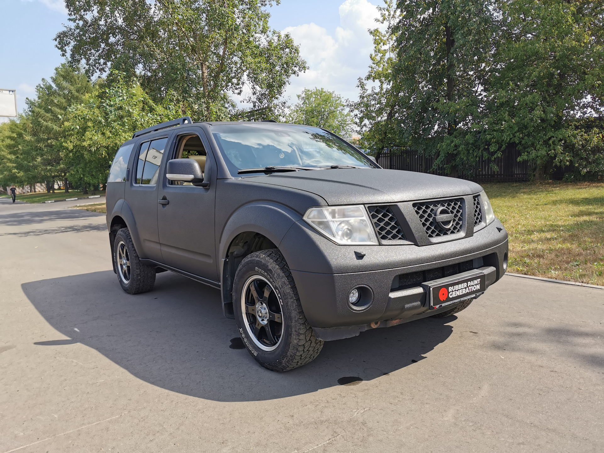 Ниссан патфайндер моторы. Патфайндер Раптор. Nissan Pathfinder Ржавый. Чехлы на Ниссан Патфайндер r51. MUDGRABBER патфайдер