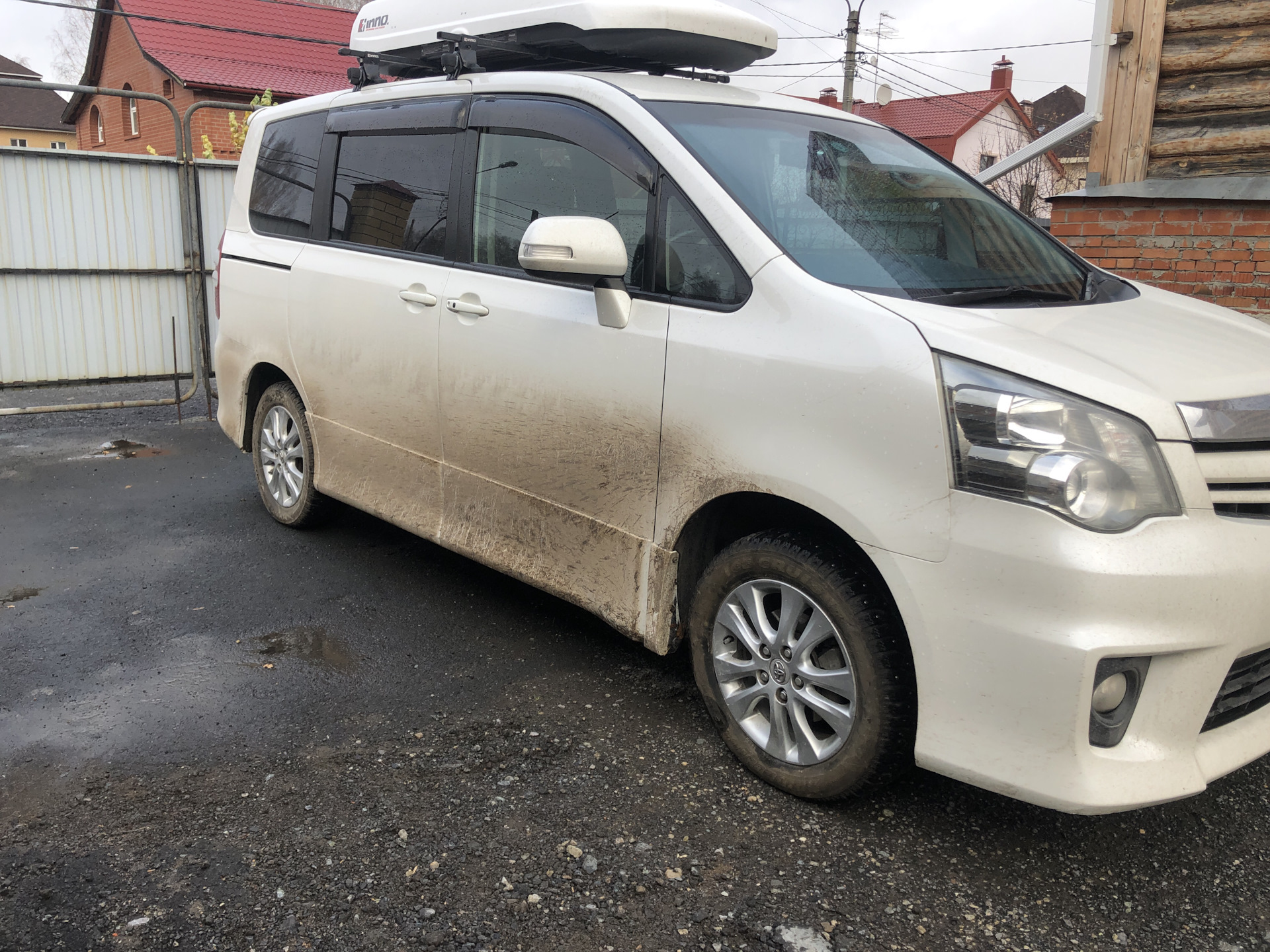 Авито иркутск. Toyota Noah 70. Toyota Noah r18. Noah 50 кузов. Тойота Ноах 50 кузов.