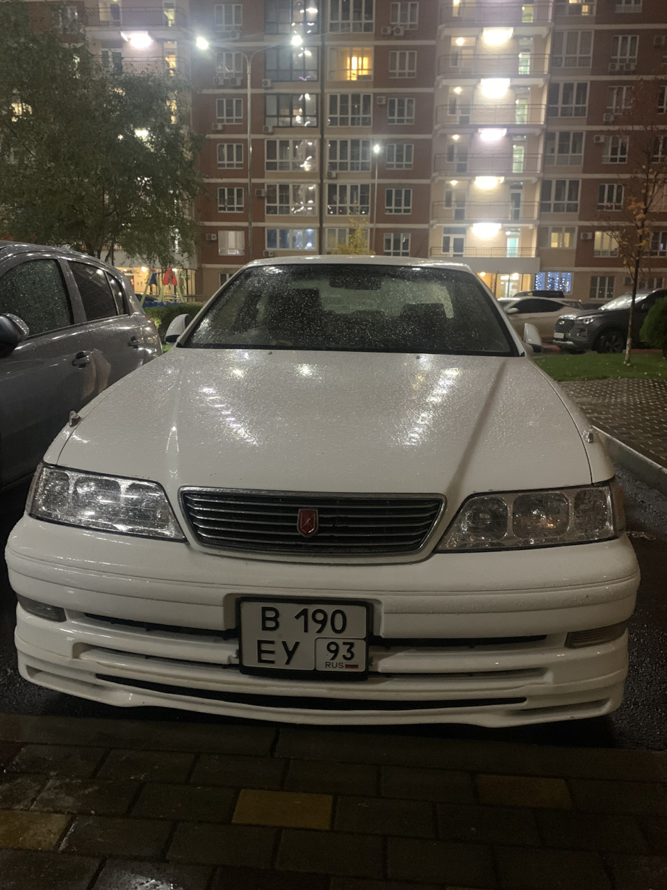 Как у всех красная эмблема) — Toyota Mark II (100), 2 л, 1997 года ...