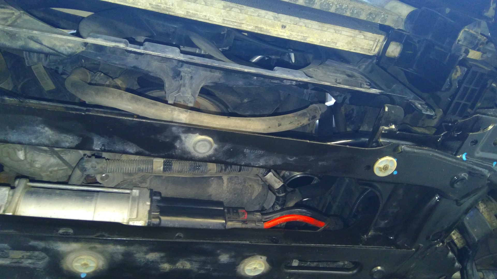 Частичная замена антифриза — BMW X6 (F16), 3 л, 2014 года | своими ...