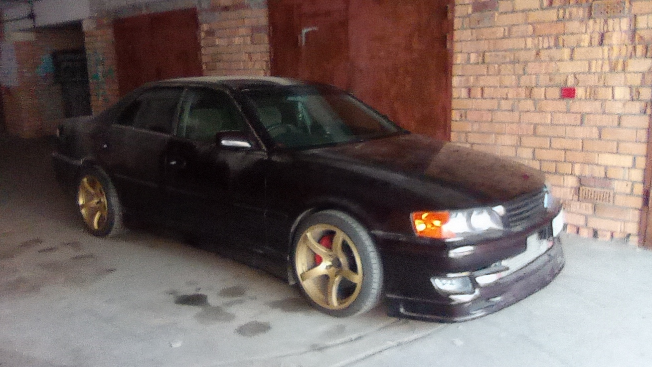 Toyota Chaser (100) 2.0 бензиновый 2000 | Красный Дракон (レッドドラゴン) на DRIVE2