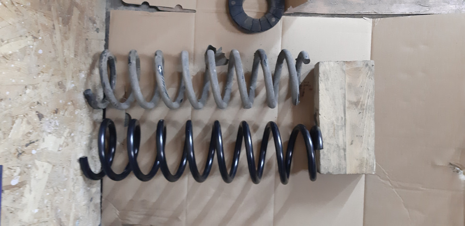 Cross Ceed или увеличение клиренса. Установка пер.проставок и задних ...