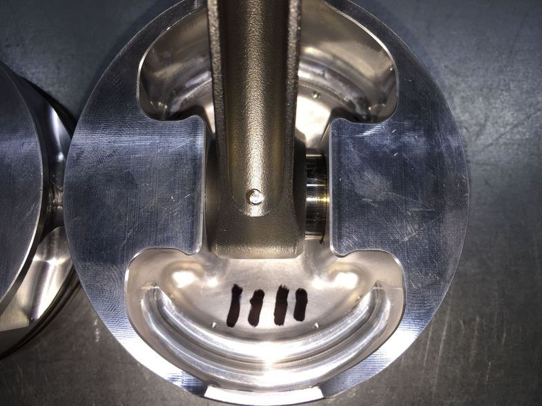 А масло то горит))) — Skoda Octavia A5 Mk2, 1,8 л, 2013 года | плановое ...