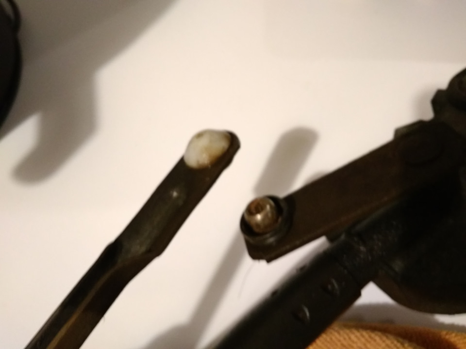 Сломался "дворник"( — Mitsubishi Outlander (1G), 2,4 л, 2007 года ...