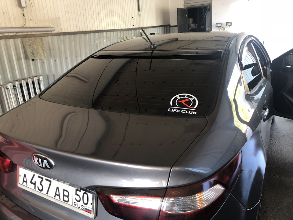 Клубная наклейка или ещё одна татушка — KIA Rio (3G), 1,6 л, 2013 года ...