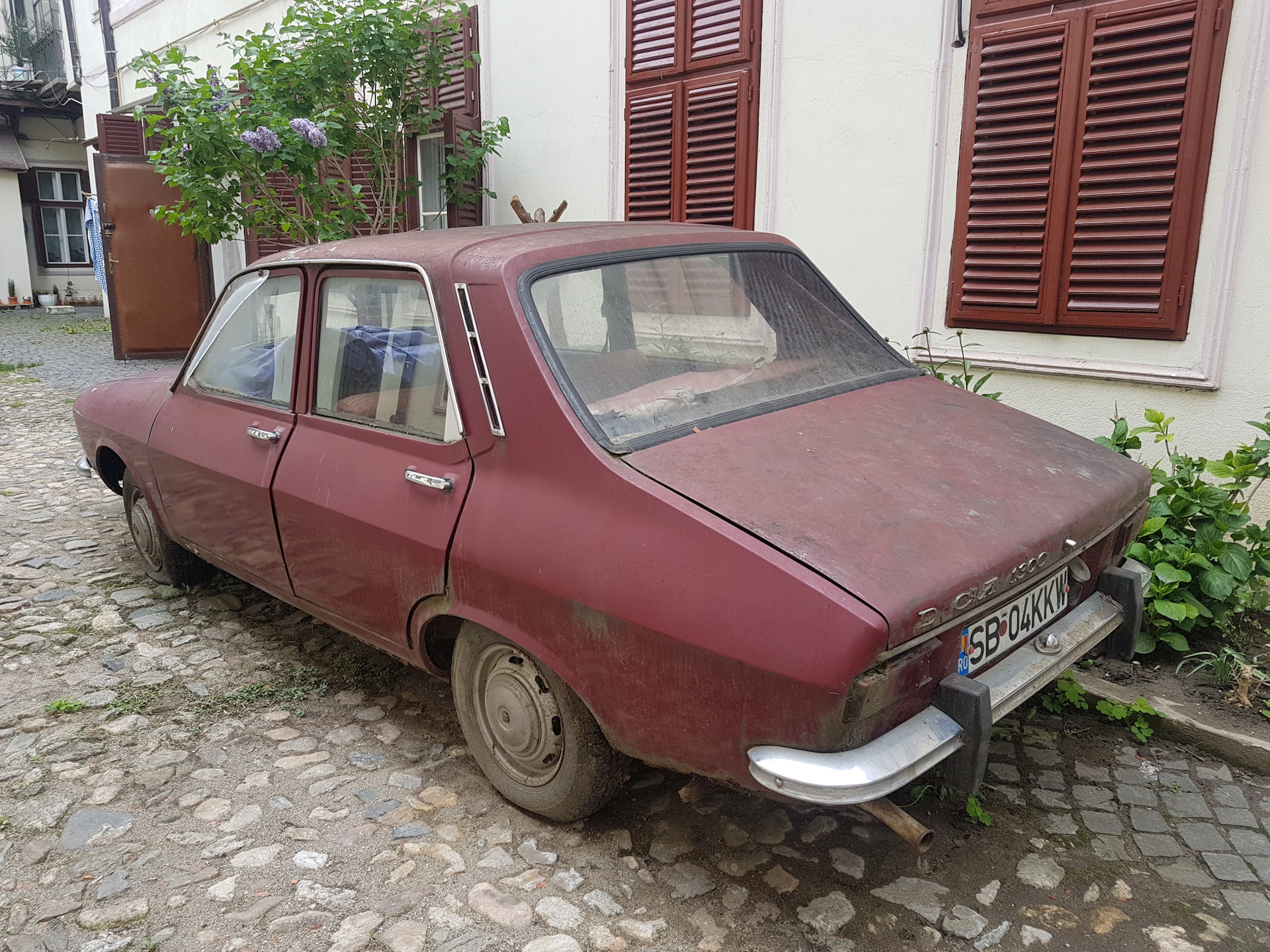 Dacia 1300. Сибиу, Румыния — Сообщество «Брошенные Машины» на DRIVE2