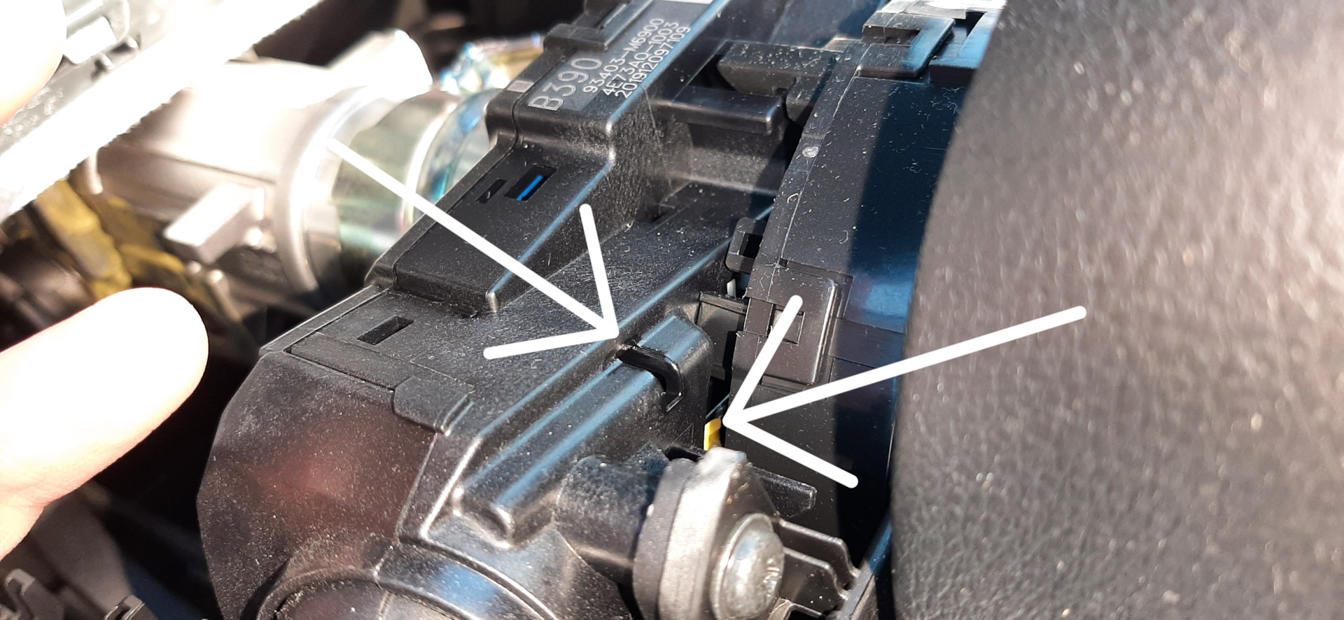 Щелчки при повороте руля с включенным указателем поворота. — KIA Cerato ...