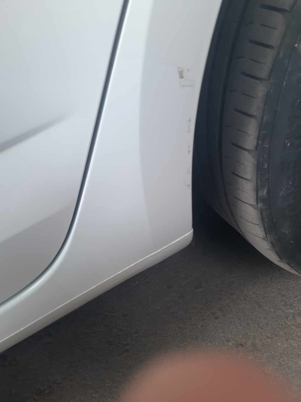 Замена защитной пленки порога — Skoda Octavia A7 Mk3, 1,4 л, 2017 года ...