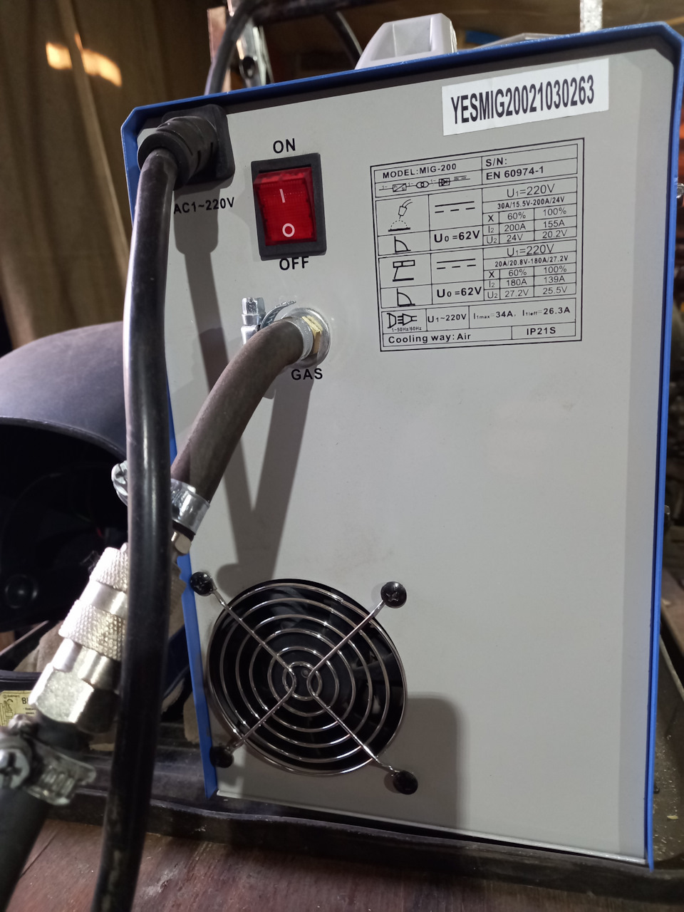 Yeswelder 250 pro. Yeswelder mig Pro 250 полуавтомат. Сварочный полуавтомат Combi 132. Combi 152 полуавтомат. Сварочный полуавтомат Комби 105.