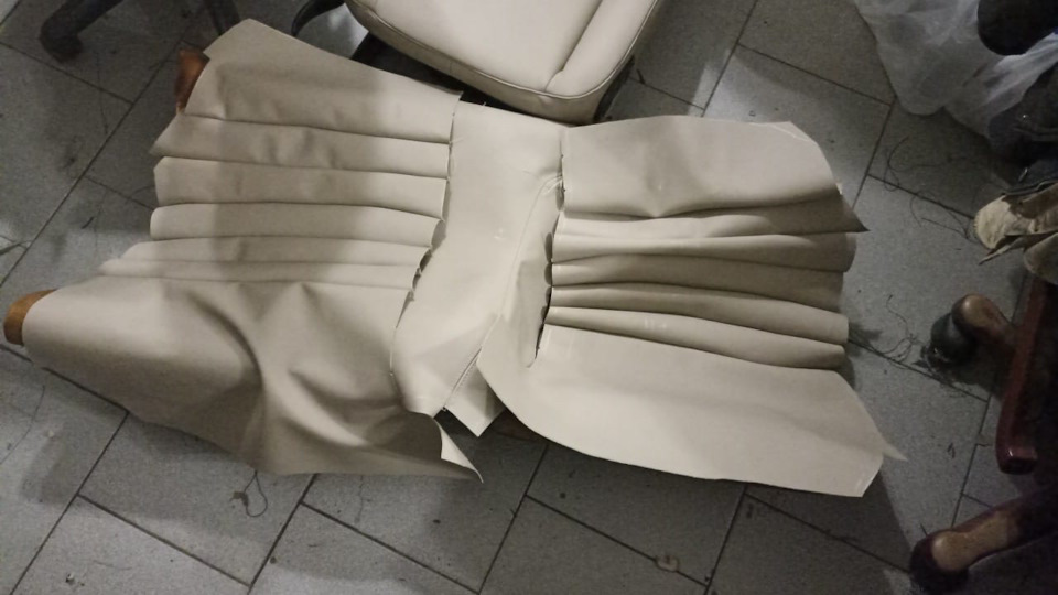 Пошив сидений. Процесс. — Porsche 944, 3 л, 1987 года | стайлинг | DRIVE2