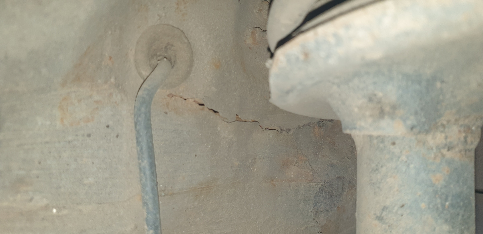 Треснул стакан по лонжерону — Nissan Almera II (N16), 1,8 л, 2001 года ...