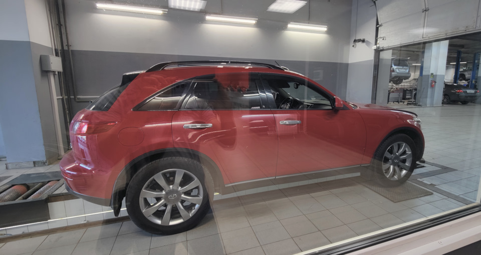 Диагностика ходовой. Вибростенд — Infiniti FX (1G), 4,5 л, 2003 года ...