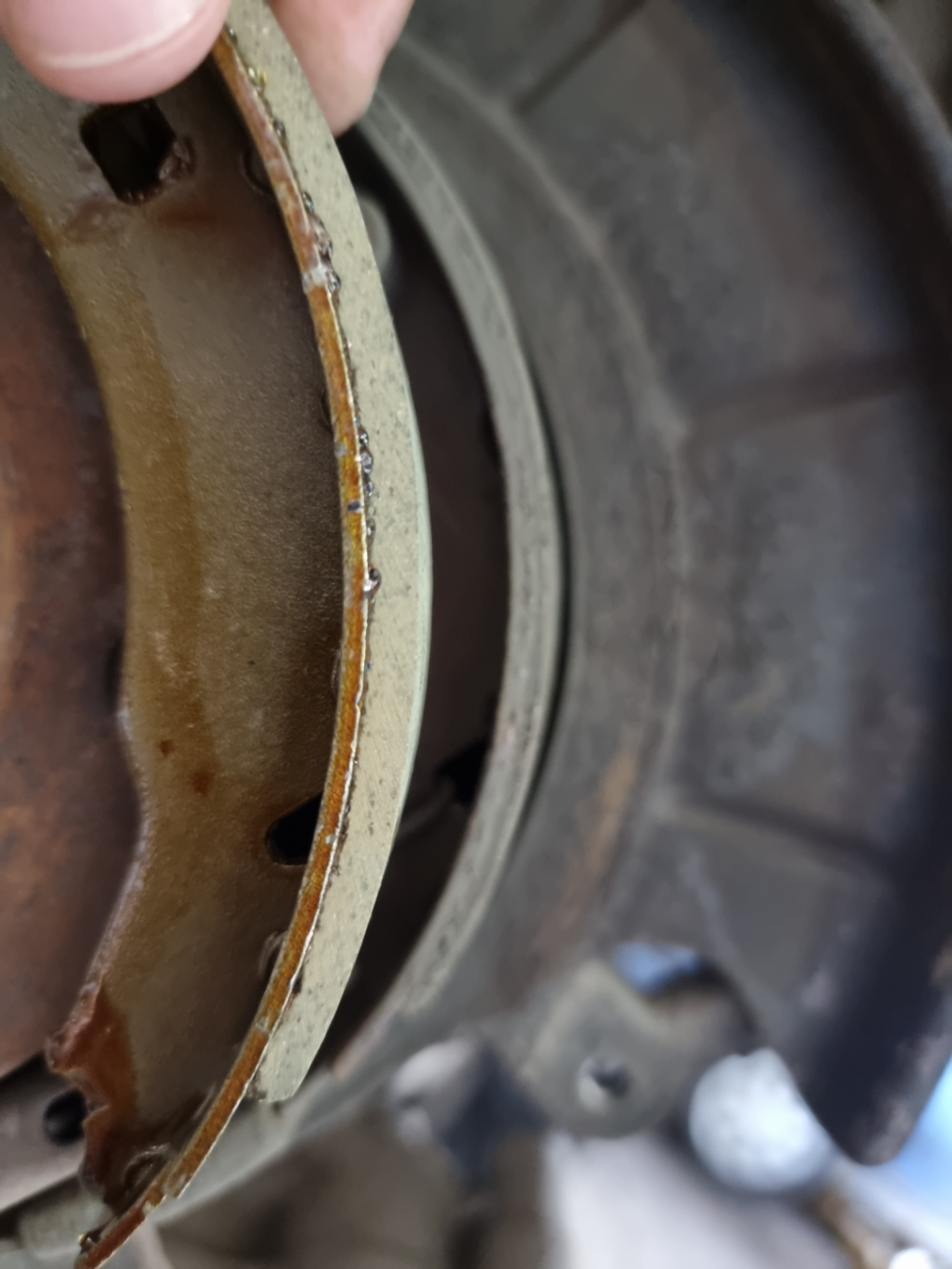 Замена колодок ручника + шаровая — Peugeot 406, 1,8 л, 2001 года ...