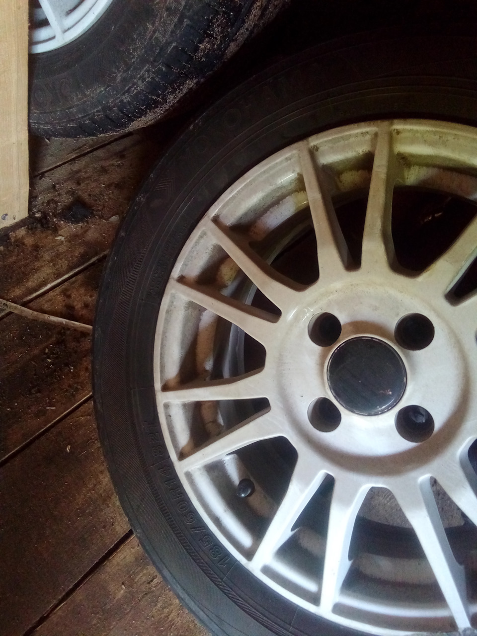 Резина — Lada 21124, 1,6 л, 2007 года | шины | DRIVE2