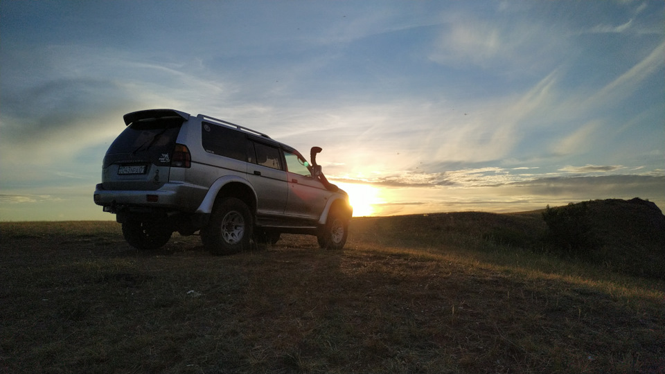 Mitsubishi Montero Sport на SS Пожиратель