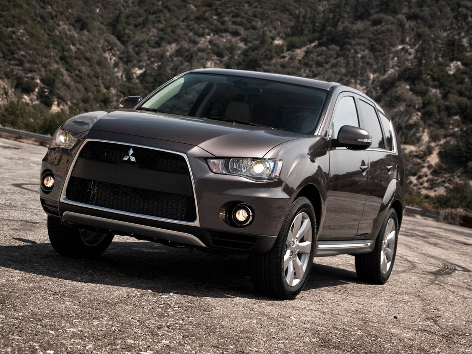 mitsubishi outlander 2010