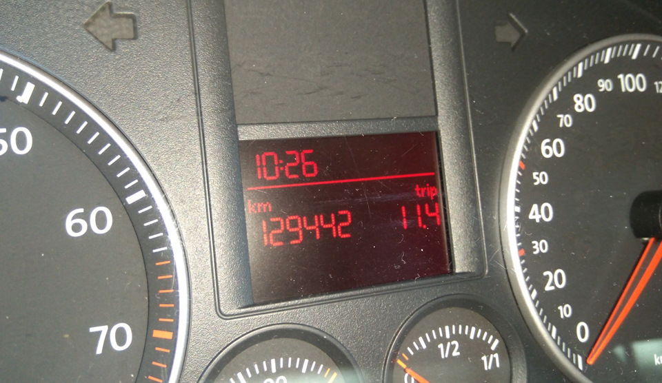 следующая замена в 136000 — Volkswagen Golf Mk5