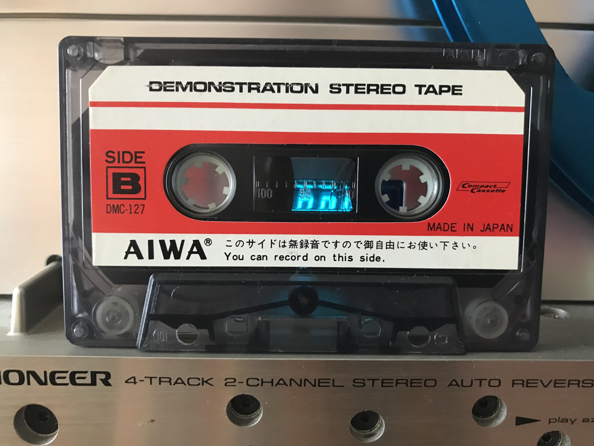 Кассеты ностальгия вхс. Магнитофон ссср кассета спереди. Где найти кассету. Аудиокассета tdk обложка. Кассета 256 mb.