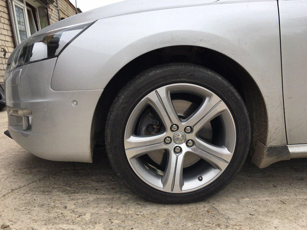 Диски peugeot 508 gt. Peugeot 508 r18. Диски r17 на peugeot 508. Литые диски r18 на пежо 508. Диски peugeot 508 r18.
