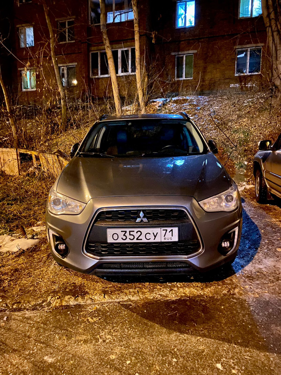 Свет. Два этажа света. — Mitsubishi ASX, 1,8 л, 2014 года | стайлинг |  DRIVE2