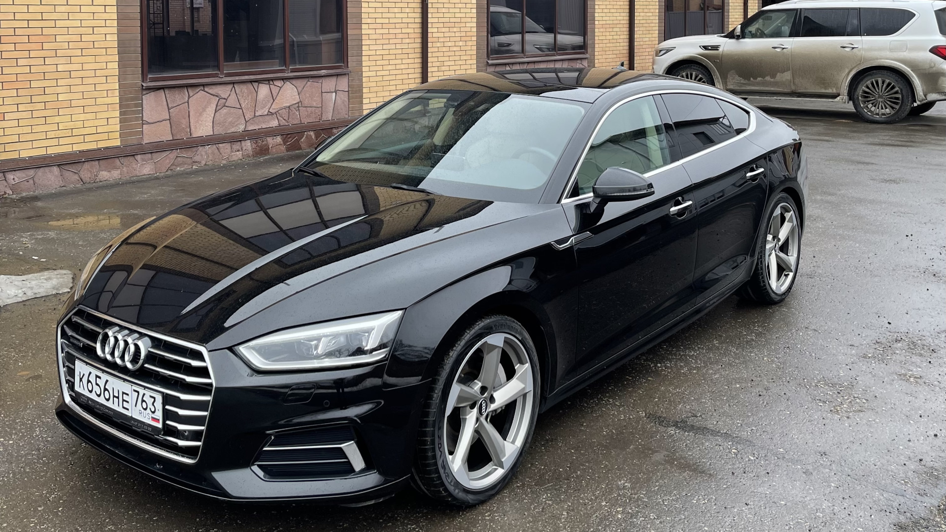 Audi A5 Sportback (2G) 2.0 бензиновый 2017 | [Властелин колец 🪐] на DRIVE2