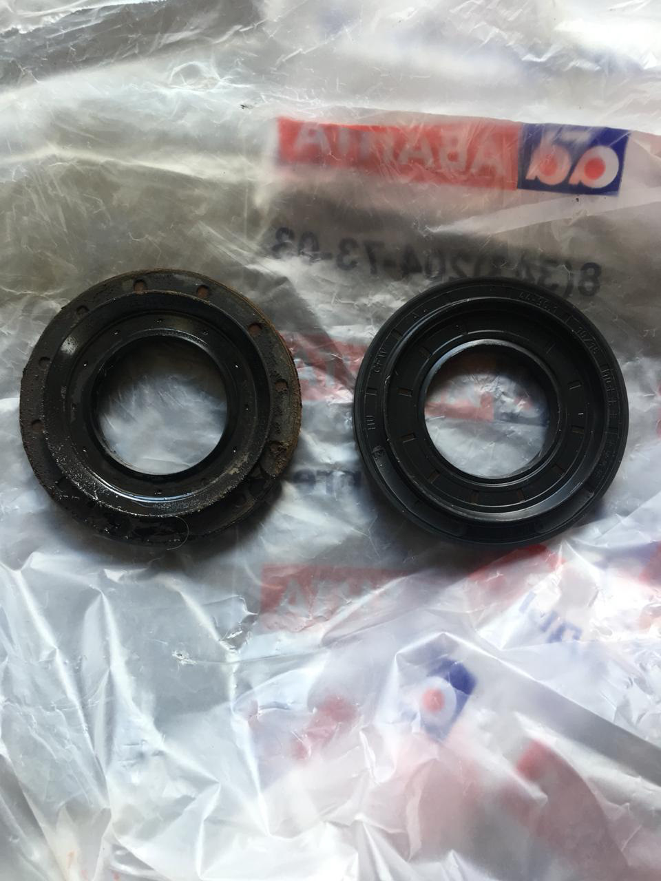 Замена сальников приводов в редукторе — BMW 5 series (E60), 2 л, 2007 ...