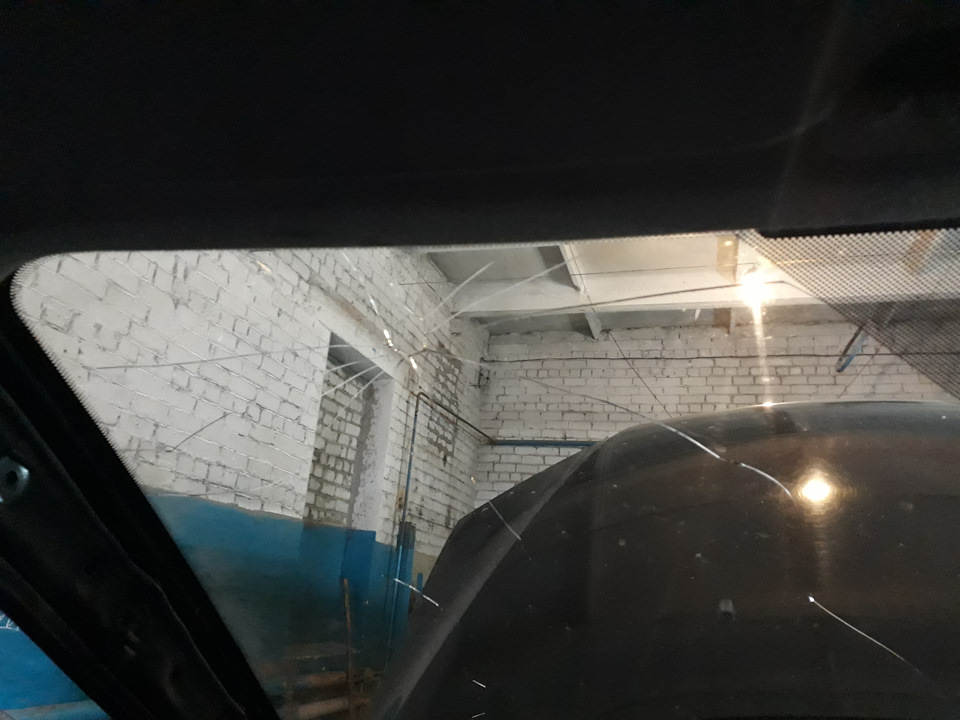 Замена лобового стекла. — Ford Focus II Sedan, 2 л, 2006 года | своими ...