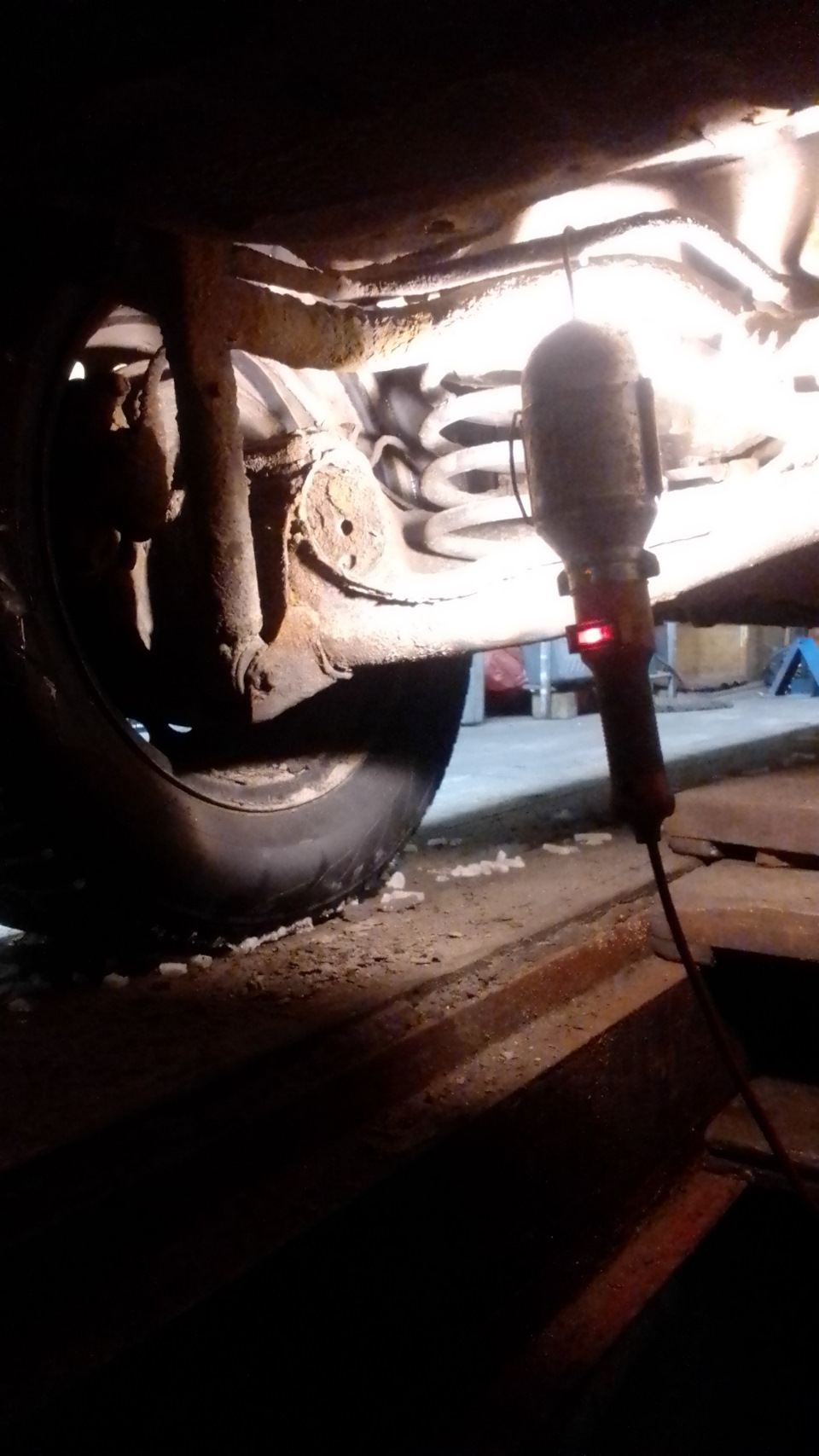 Чем заменить тормозную трубку? — Mitsubishi Grandis, 2,4 л, 2006 года ...