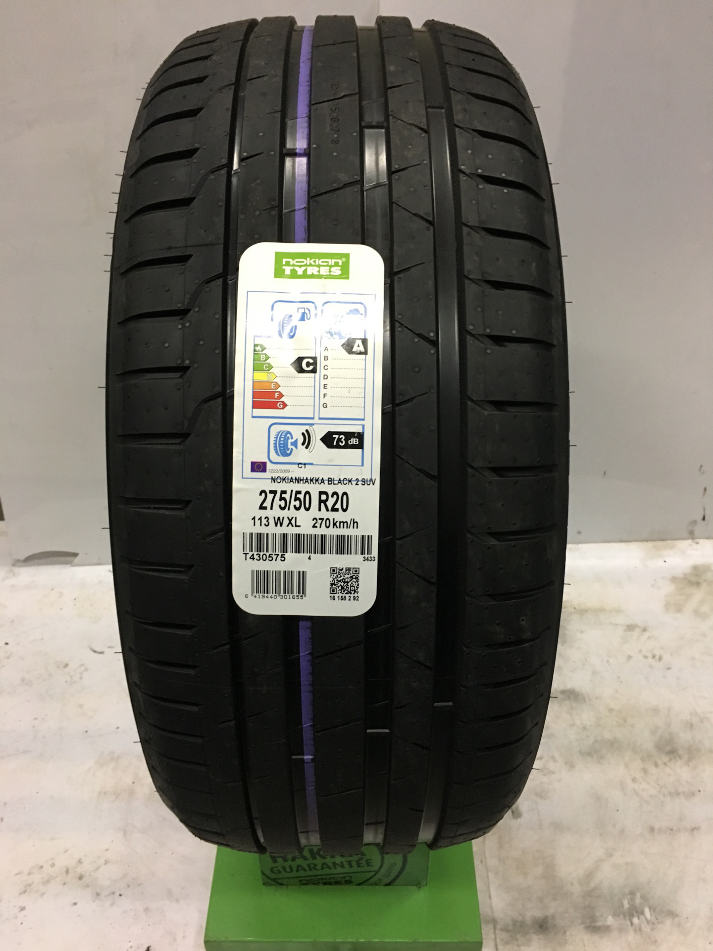 Шины 295 40 купить. Nokian Hakka Black 2. Nokian Hakka Black 2 SUV. 295/40 R21 Nokian Tyres Hakka Black 2 SUV XL 111y*. Nokian Tyres Hakka Black 2 SUV 295/40 r21 111y.