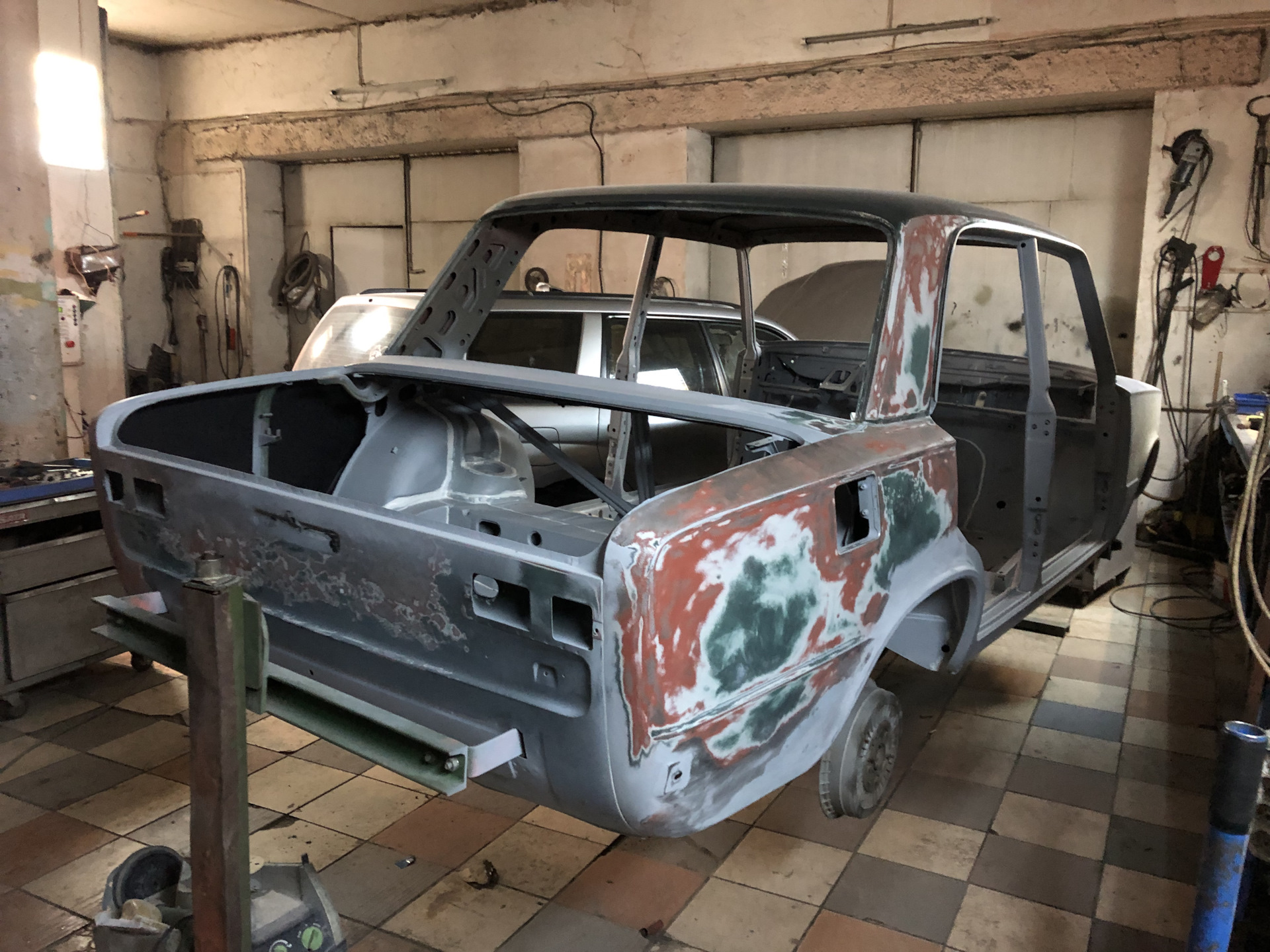 Промежуточные итоги по малярным работам. — Lada 2101, 1,2 л, 1970 года ...