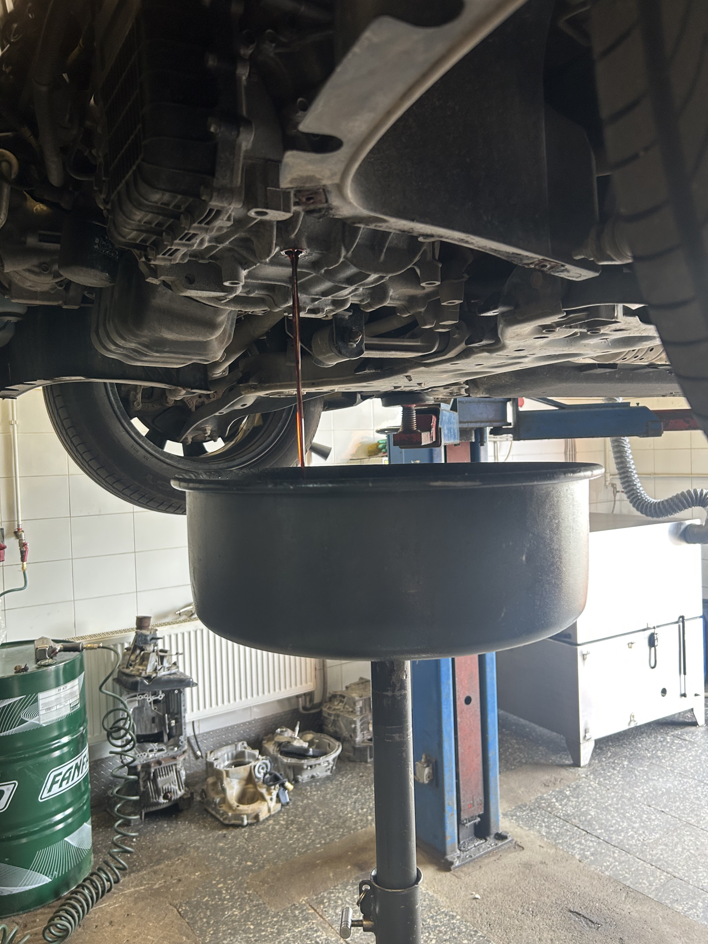 как часто менять масло солярис