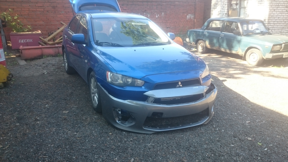 Красавчик =) — Mitsubishi Lancer X