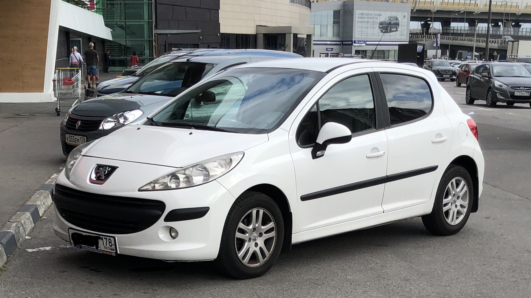 Peugeot 207 1.4 бензиновый 2008 | 