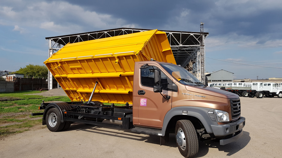 Фотография "Все познаётсяв сравнении. ГАЗ-САЗ-250712 и ГАЗ-САЗ-2507"