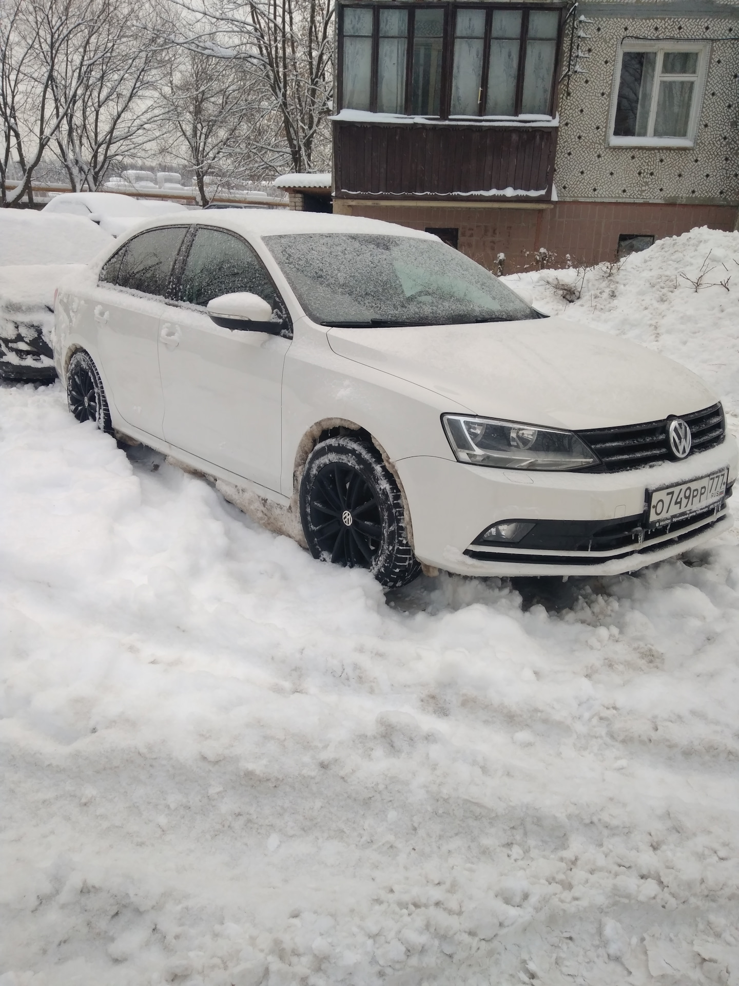 Наледь на подкрылках и порогах — Volkswagen Jetta VI, 1,4 л, 2015 года |  наблюдение | DRIVE2