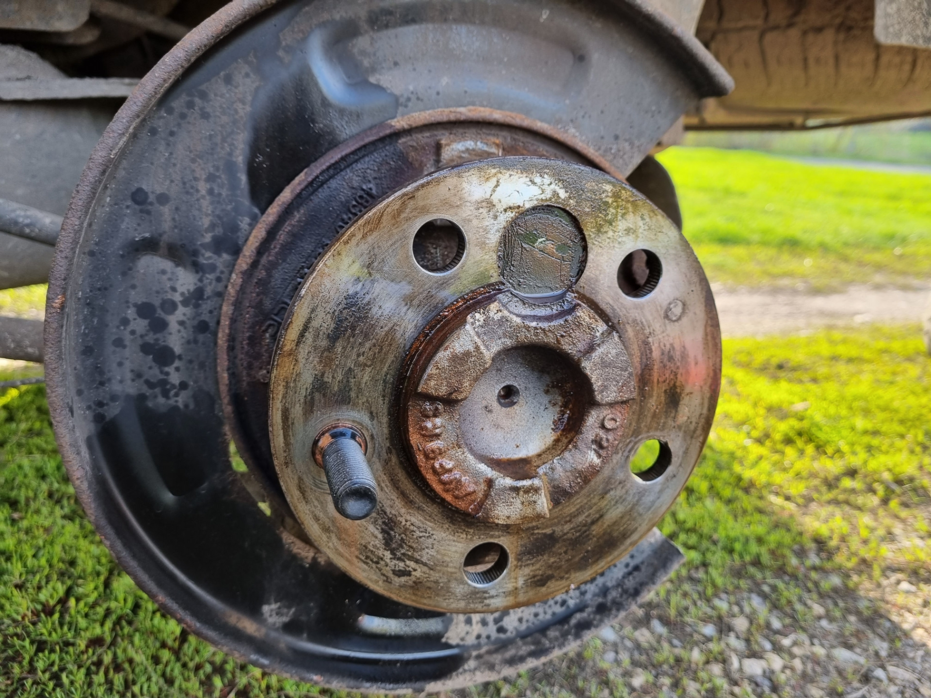 Замена задних шпилек — SsangYong Kyron, 2,3 л, 2010 года | своими ...