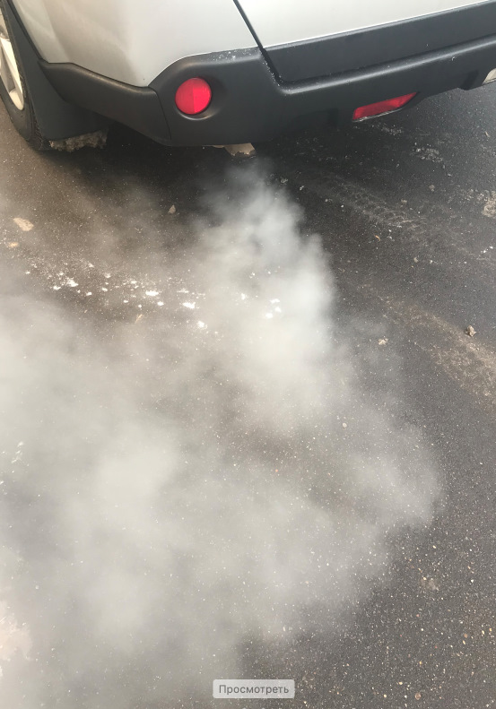 Дизель сильно дымит. Mitsubishi l 200 задымило белым дымом. Дым из выхлопной трубы без катализатора. Сизый дым из выхлопной трубы мотоцикла. Вебасто дымит белым.