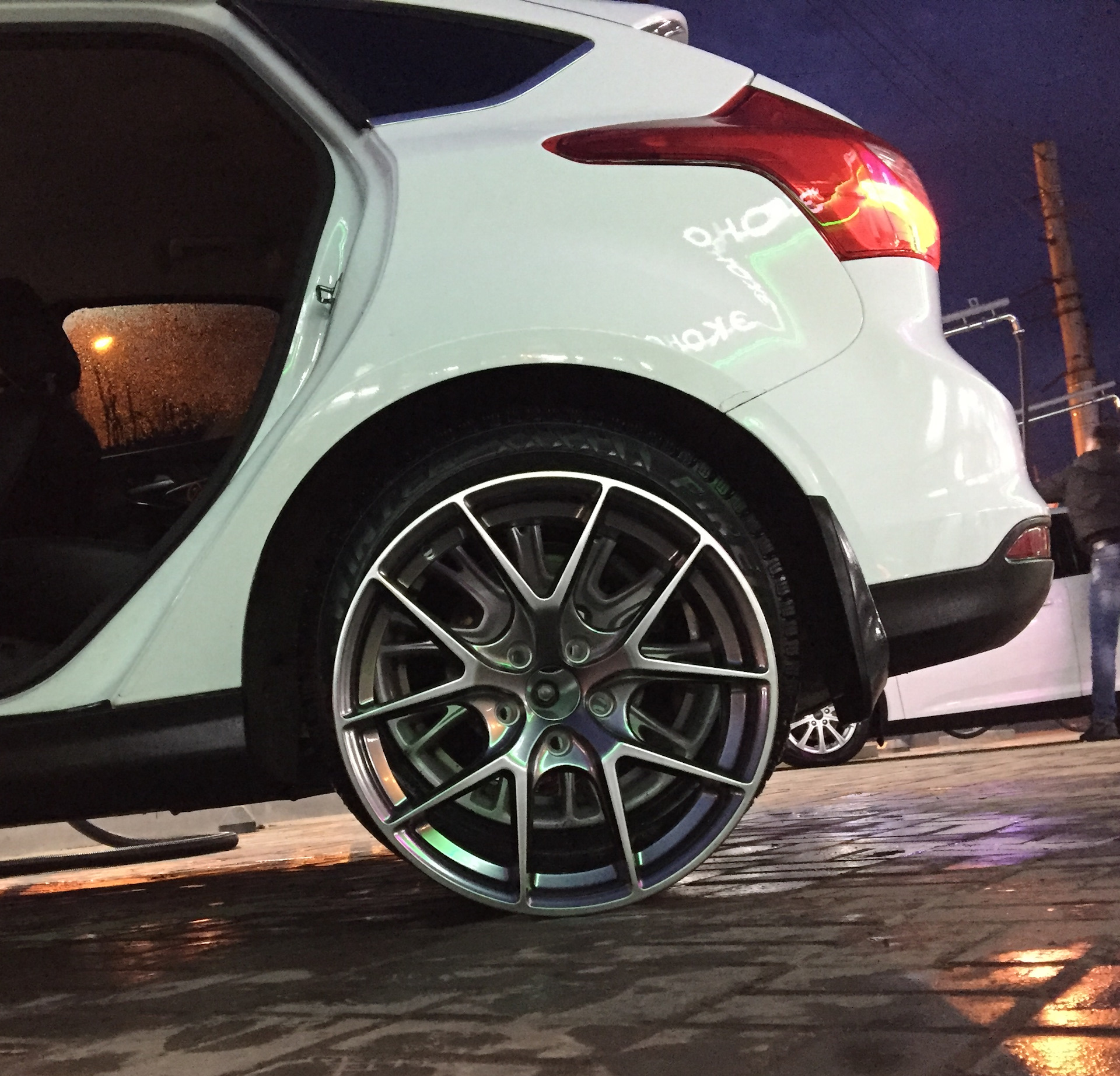 Диски с полкой r17 5x108