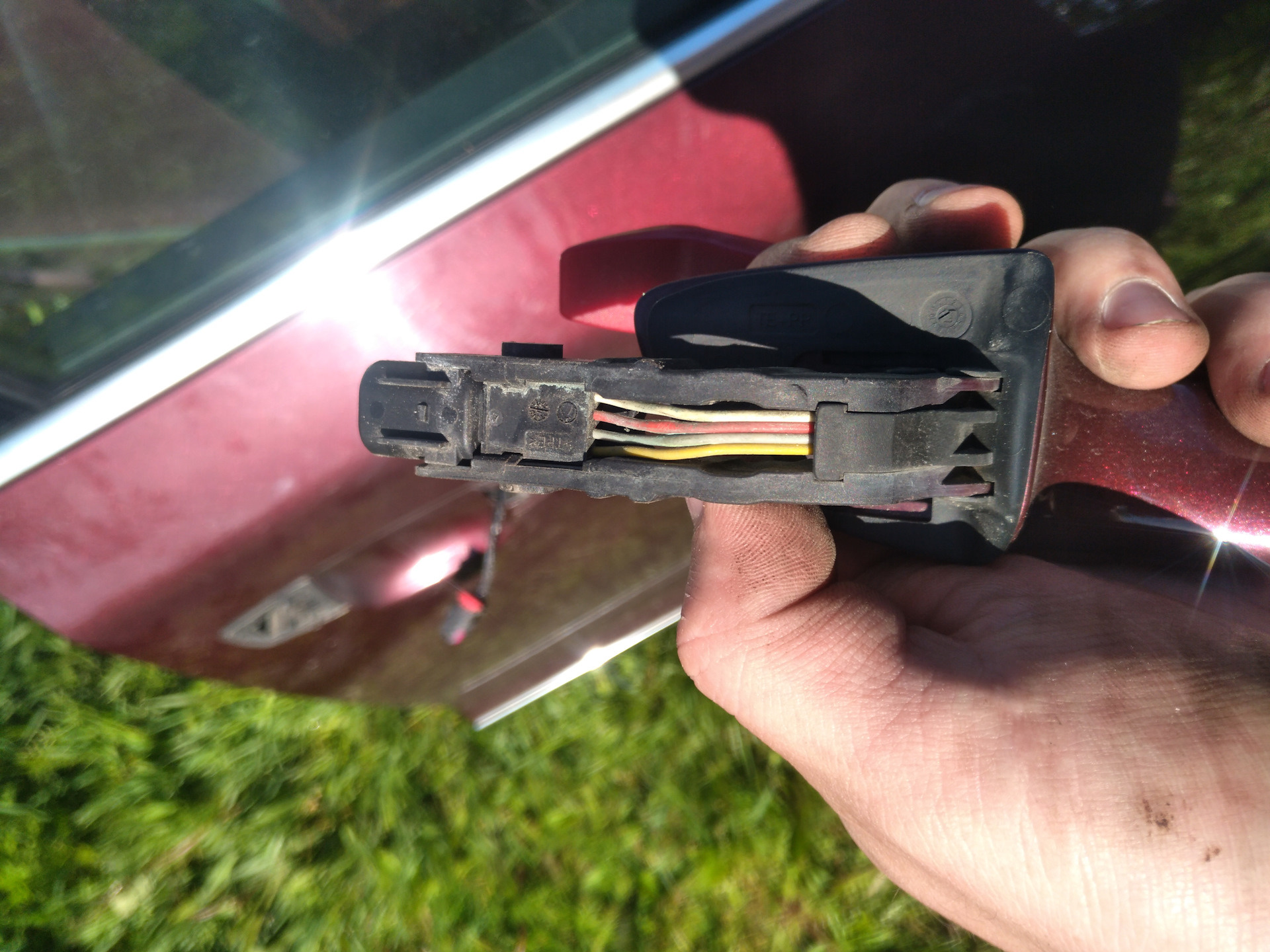 перестал работать бесключевой. перестал работать бесключевой. электронный блок комфорта toyota rav 4 2019. блок бесключевого доступа gx90. Kessy skoda superb 2 ручка.