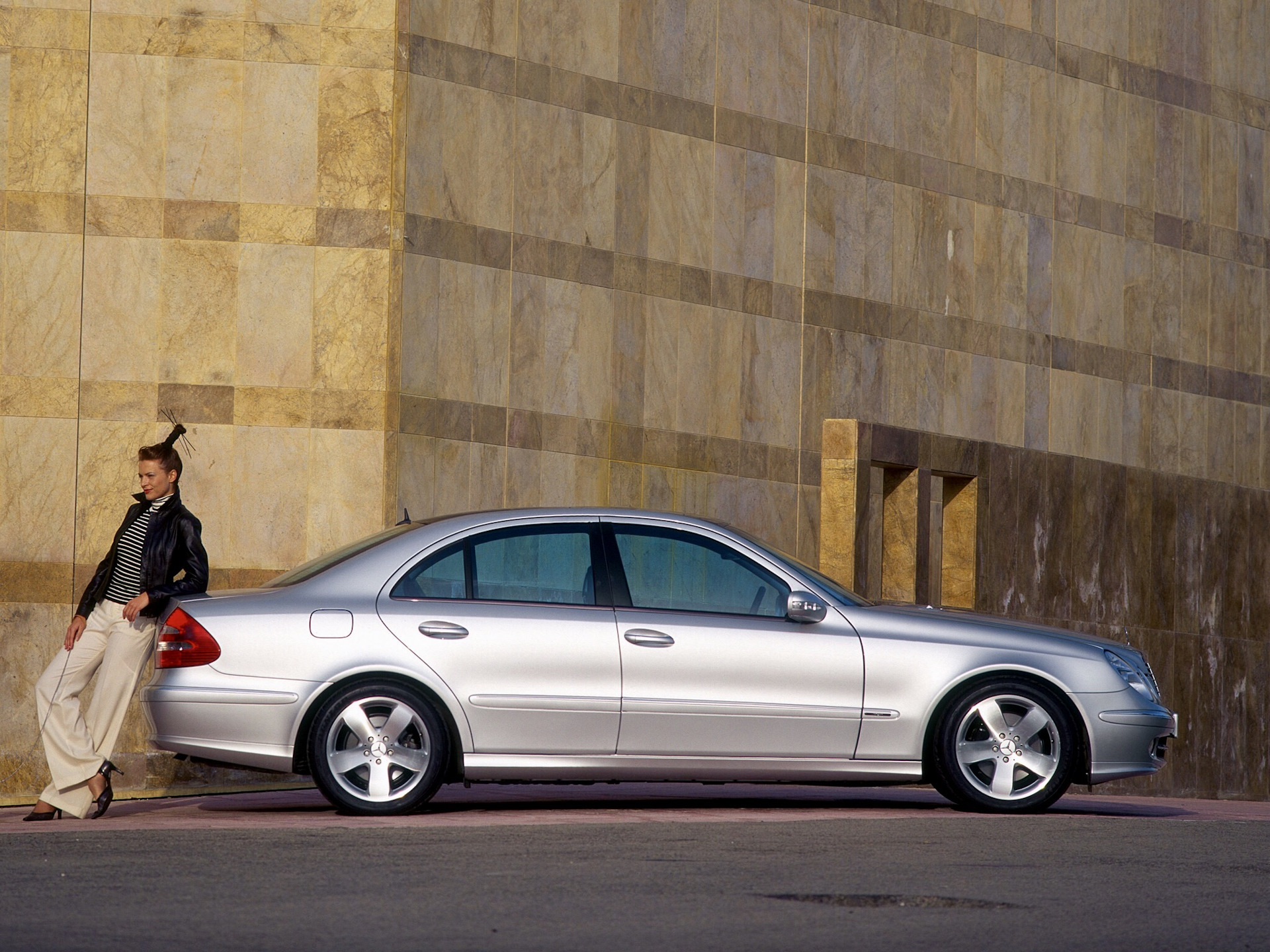 Mercedes Benz e320 w211