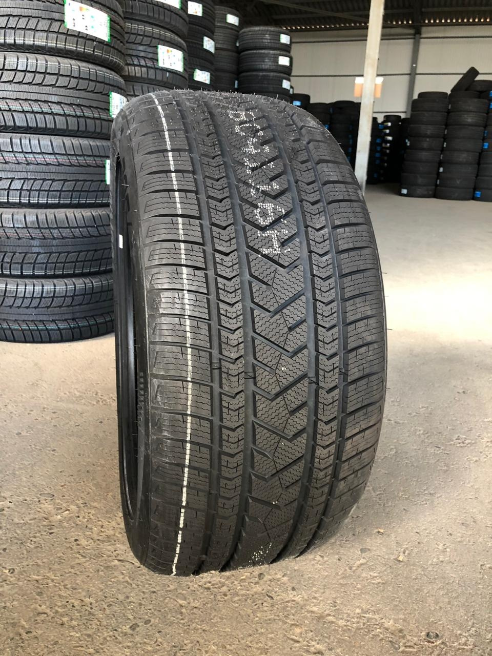 Winter pro tsu1. Шины TOURADOR Winter Pro tsu1. 245/40/18 TOURADOR Winter Pro tsu1. TOURADOR Winter Pro tss1 255/45 r20. 275/35 R20 TOURADOR Winter Pro tsu1.