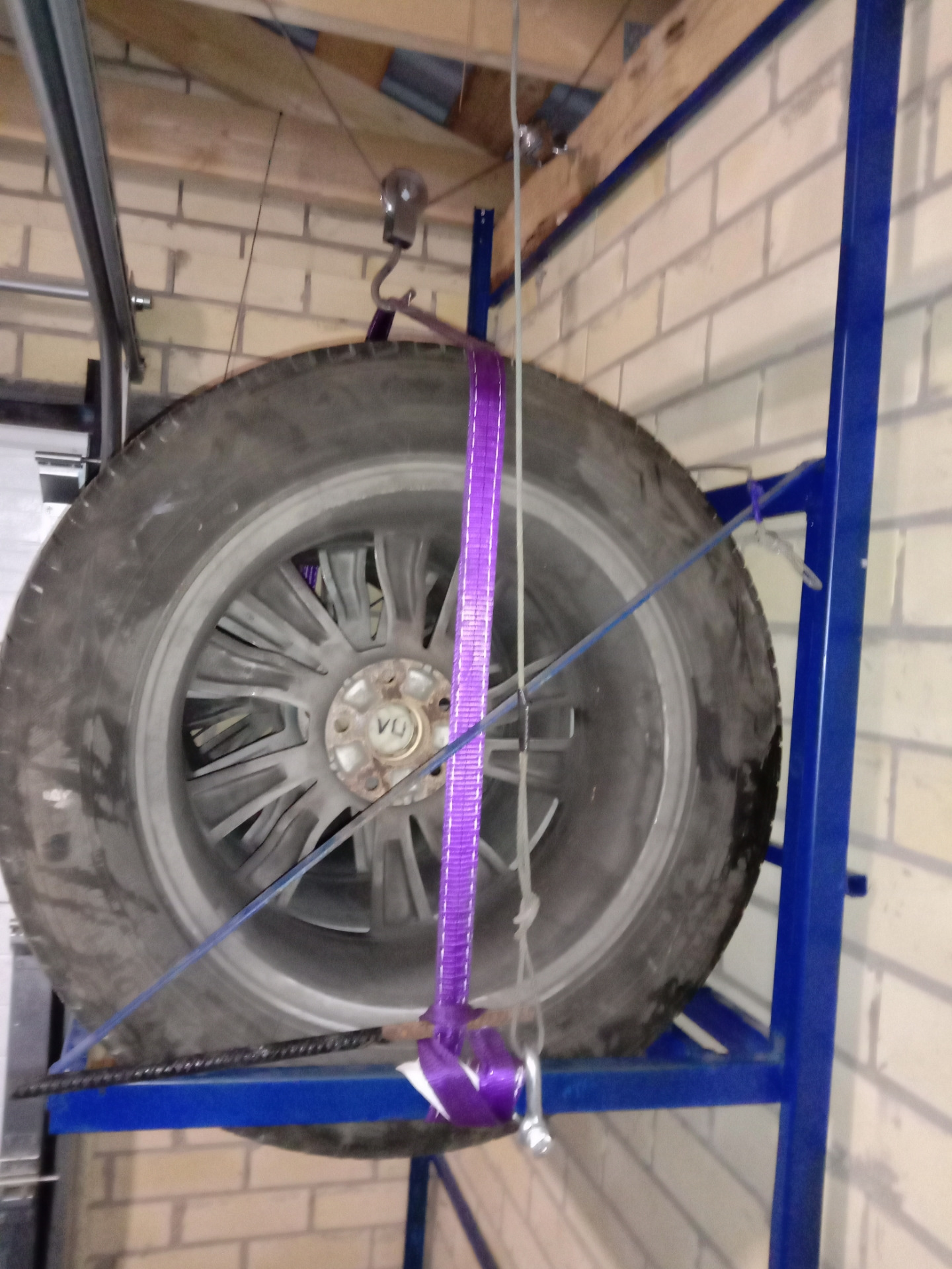 Дом для Джилика — Geely Atlas (1G), 2,4 л, 2019 года | своими руками ...