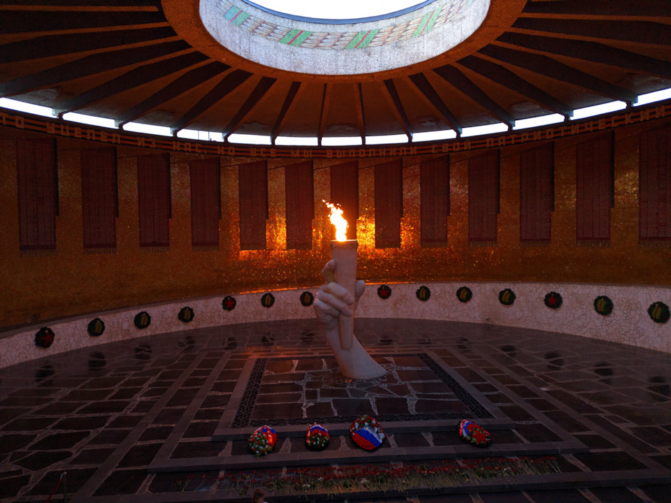 Это еще на улице только темнеет, время- около 19 часов. — Nissan Qashqai (2G)