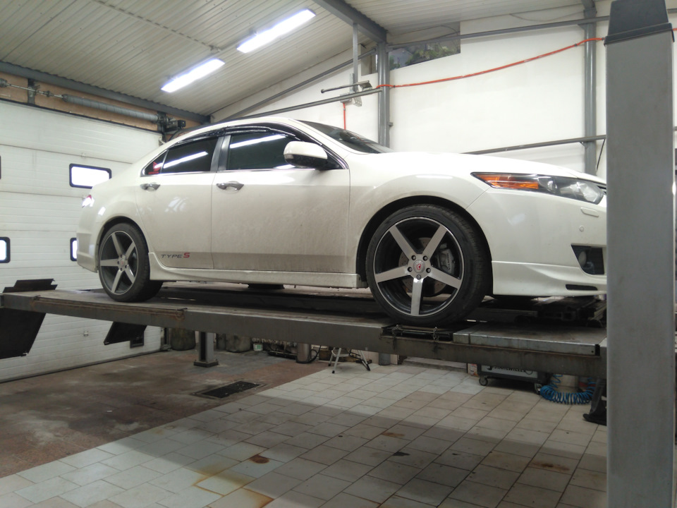 4. — Honda Accord (8G)