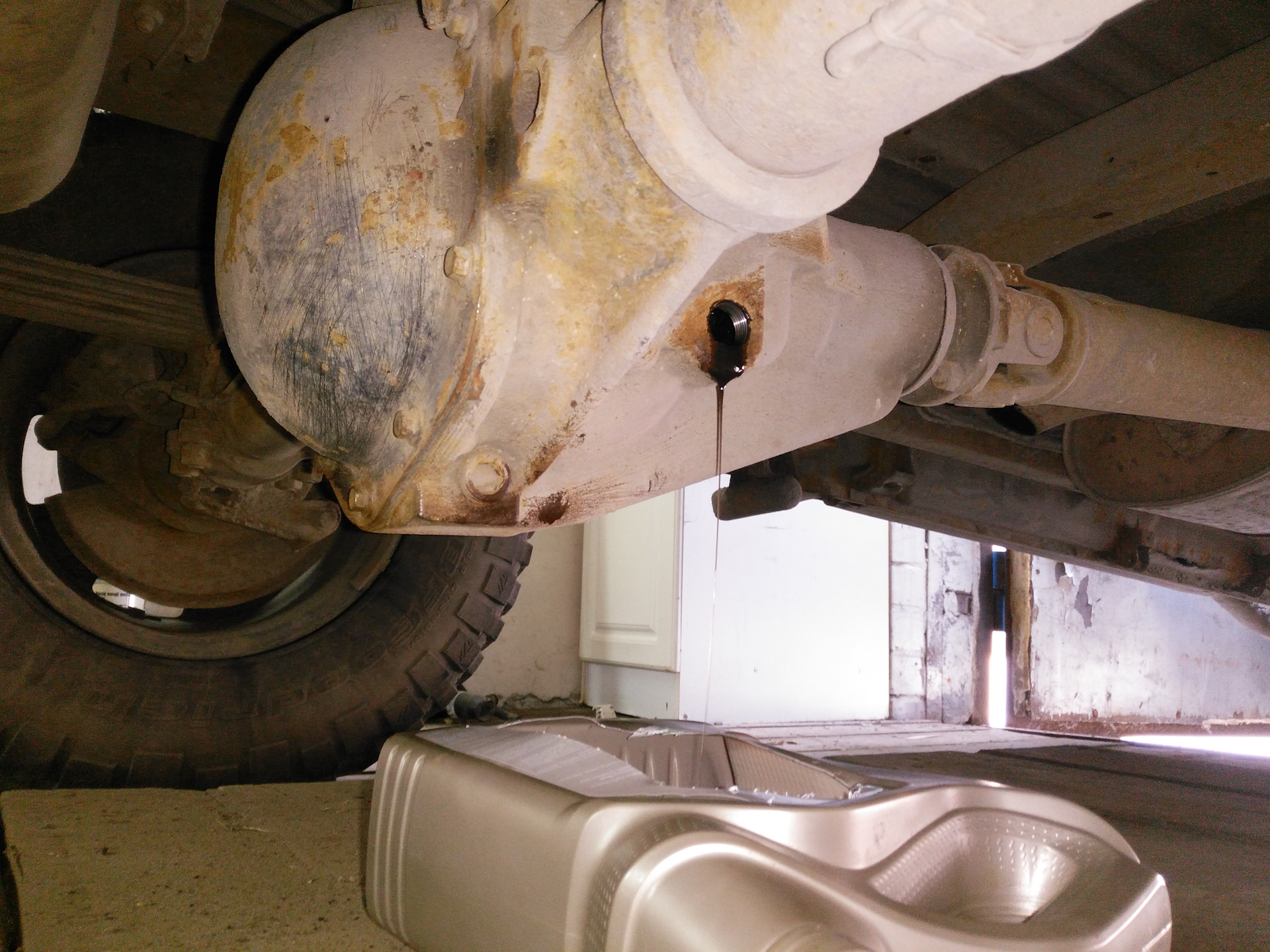 Мост уаз сколько масла. Момент затяжки хвостовика заднего моста уаз патриот мост спайсер. Мост уаз сколько масла. Мост уаз сколько масла. Момент затяжки заднего моста уаз буханка.