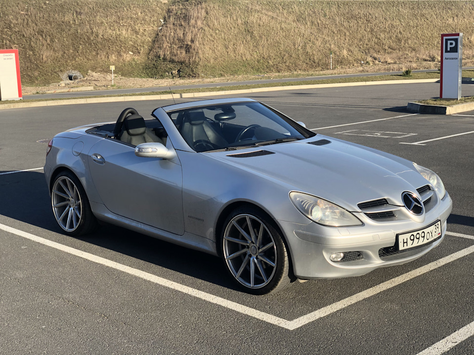 Слк 2. Mercedes benz slk 55 amg. Мерседес slk кабриолет. Mercedes-benz slk200 at 2004 г. Мерседес slk 430 2000.