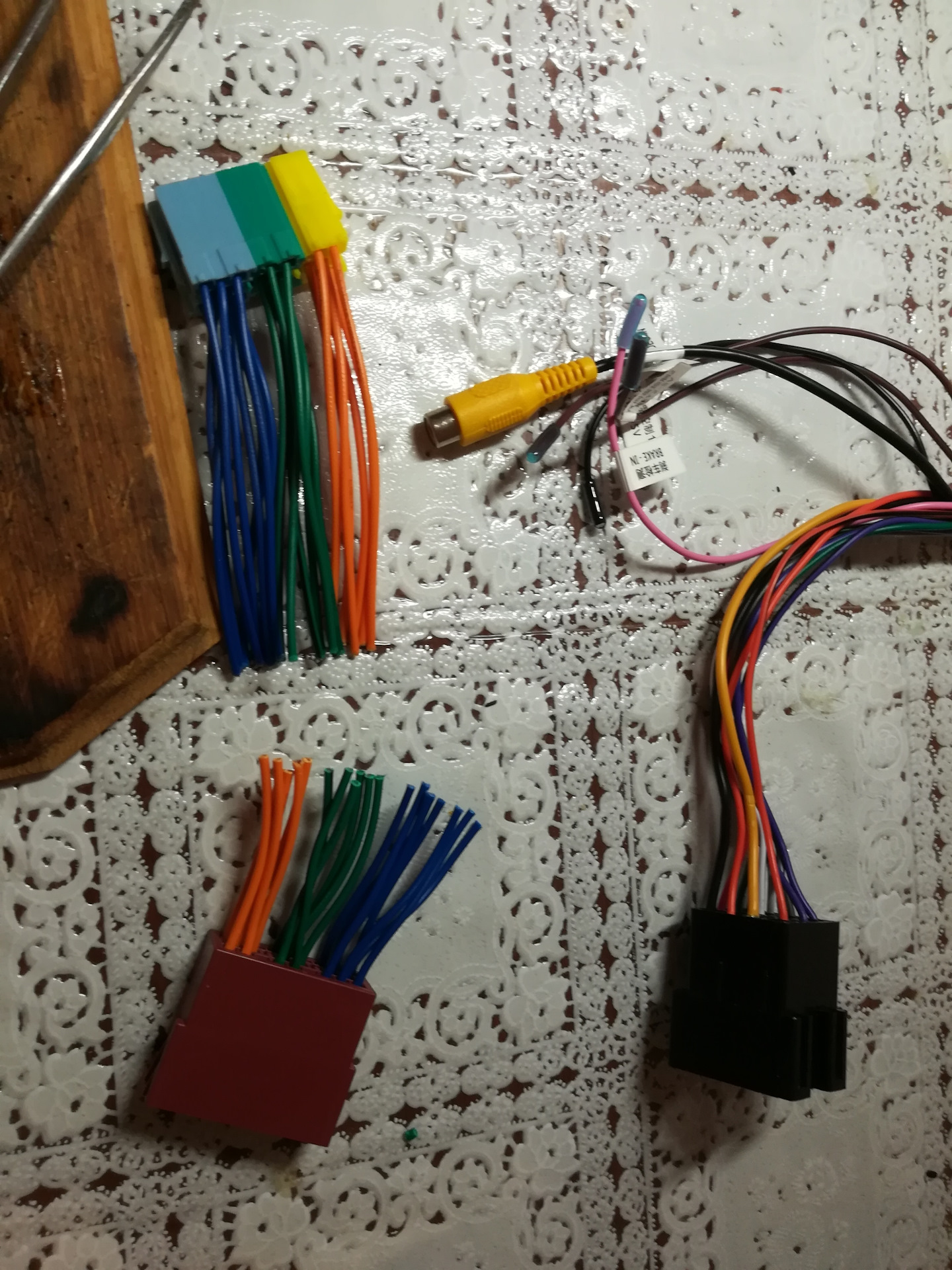 Переходник автомагнитолы sony pioneer. Переходник магнитола opel astra g. Разъемы магнитолы аутлендер 3. Разъемы магнитолы аутлендер 2. Фокус 2 переходник магнитолы пионер.