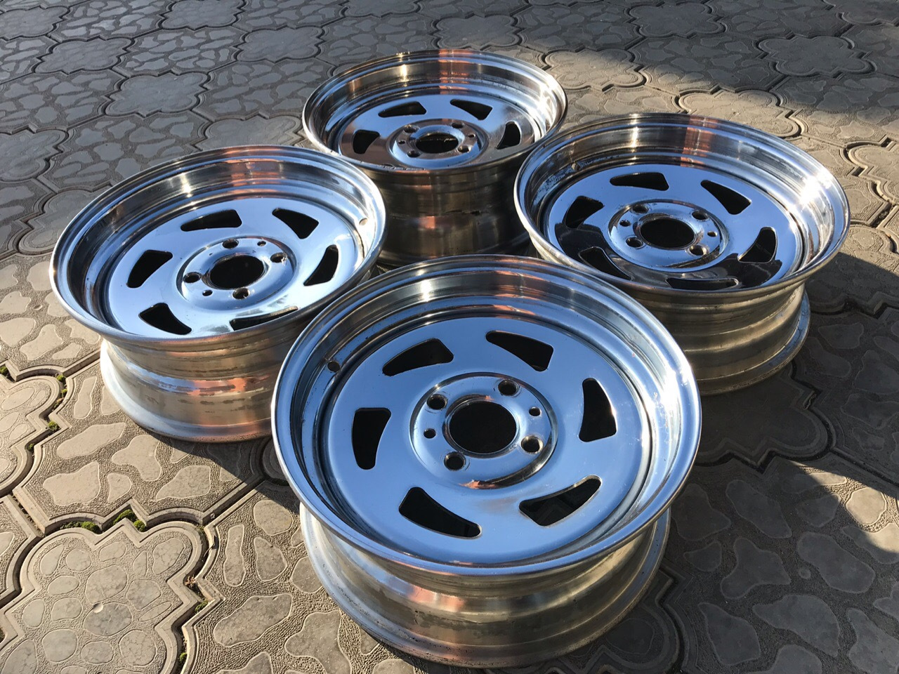 R13 b. Mangels r13. Mangels r13 4x98. Mangels Modular на ВАЗ. Диски Mangels r14.