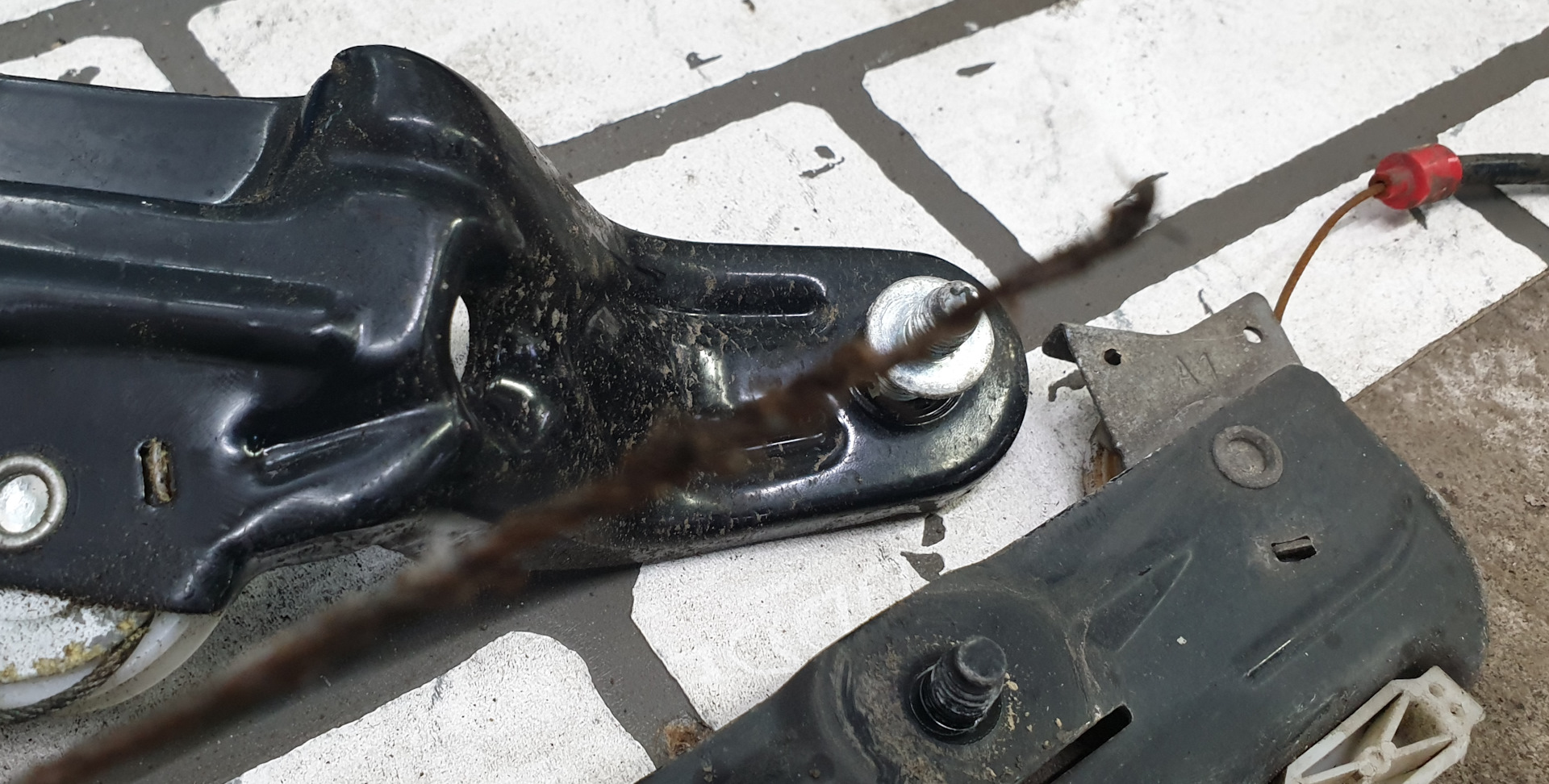 Еще один стеклоподъемник сдох — Audi A5 (1G), 2 л, 2009 года ...